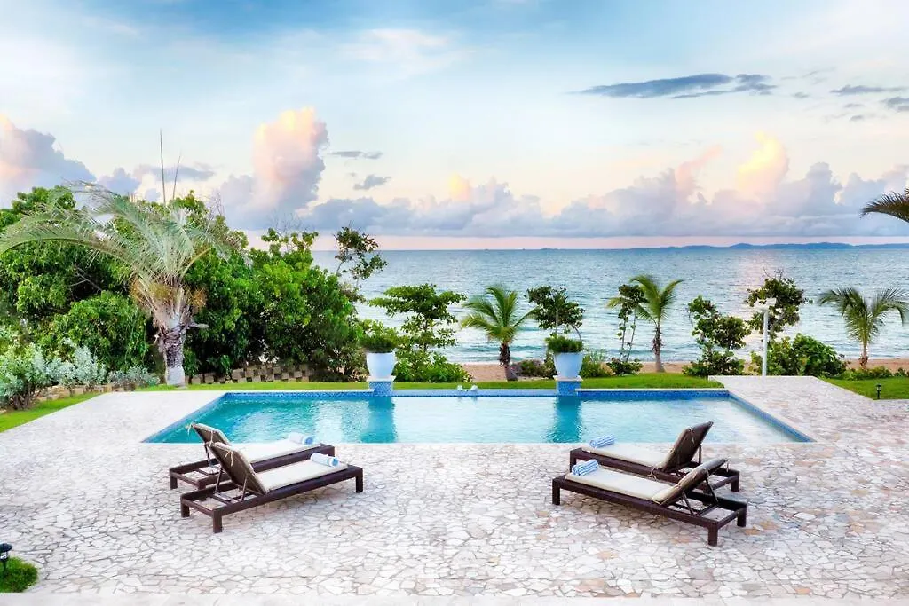 Beautiful Villa! Diiscount Via What Aspp! Pool, Secluded Beach! Check The Number From The Photos! Vieques